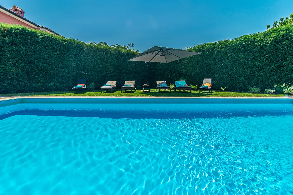 4-Bedroom Villa with Private Pool in Svetvinčenat