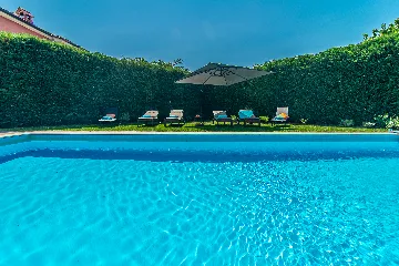 4-Bedroom Villa with Private Pool in Svetvinčenat