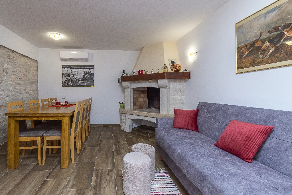 Villa with Private Pool in Butkovići (Sleeps 5)