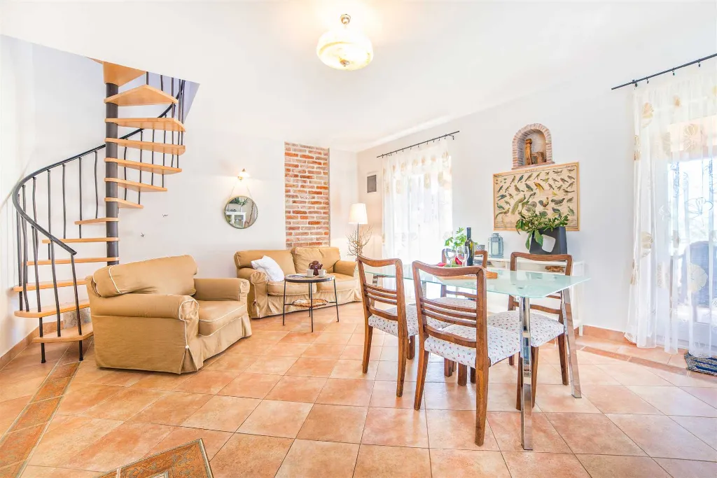 2-Bedroom Villa with Private Pool in Juricani