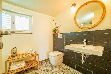 2-Bedroom Villa with Private Pool in Juricani