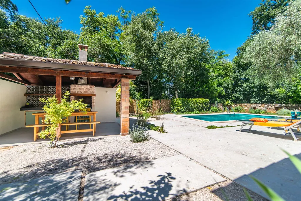 2-Bedroom Villa with Private Pool in Juricani