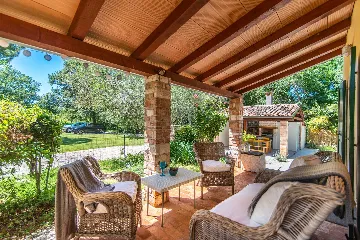 2-Bedroom Villa with Private Pool in Juricani