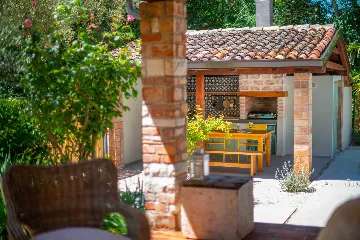 2-Bedroom Villa with Private Pool in Juricani