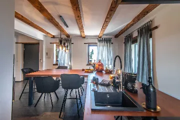 3-Bedroom Air-Conditioned Villa in Poreč for 6