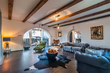 3-Bedroom Air-Conditioned Villa in Poreč for 6