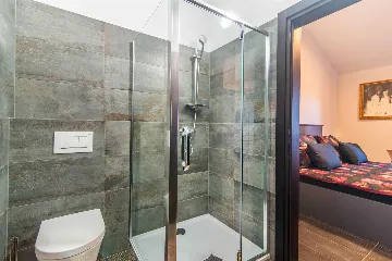 3-Bedroom Air-Conditioned Villa in Poreč for 6