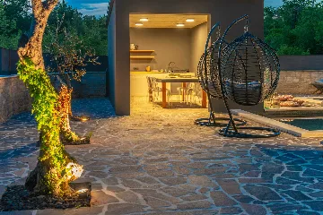 3-Bedroom Air-Conditioned Villa in Poreč for 6