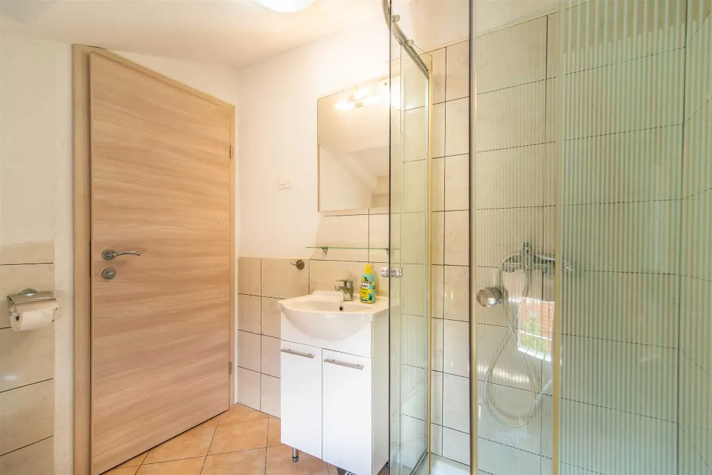 6-Bedroom Villa with Private Pool in Sveti Lovreč