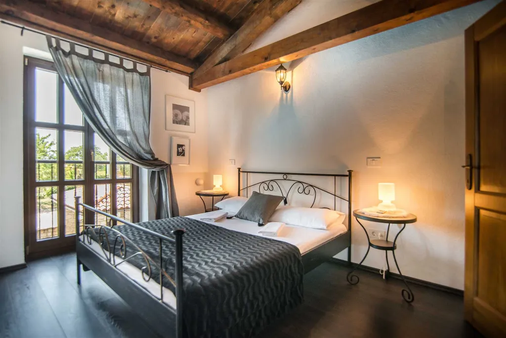 3-Bedroom Villa with Private Pool in Medvidići