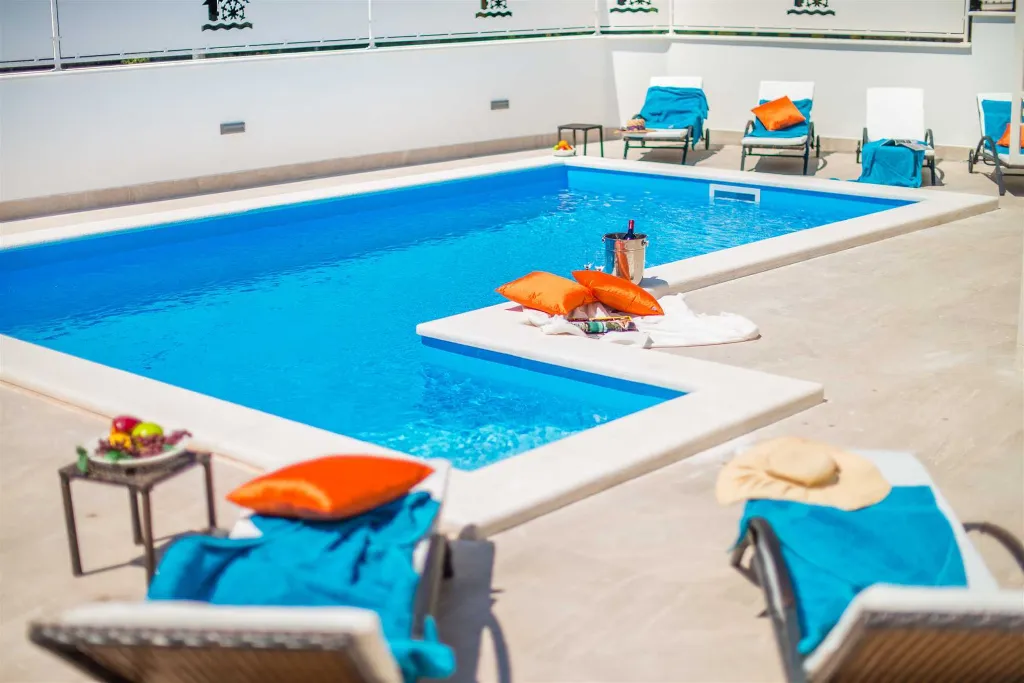 3-Bedroom Villa in Novigrad for 6 Guests