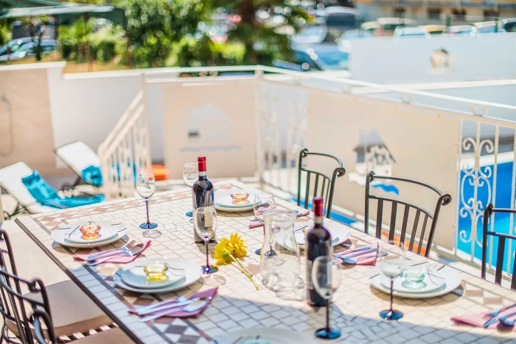 3-Bedroom Villa in Novigrad for 6 Guests