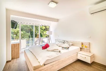 3-Bedroom Villa in Novigrad for 6 Guests