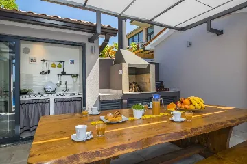 5-Bedroom Villa with Sea View in Koromačno