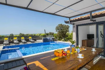 5-Bedroom Villa with Sea View in Koromačno