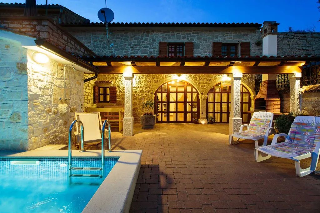 Stone Villa in Vrsar with Private Pool for 5