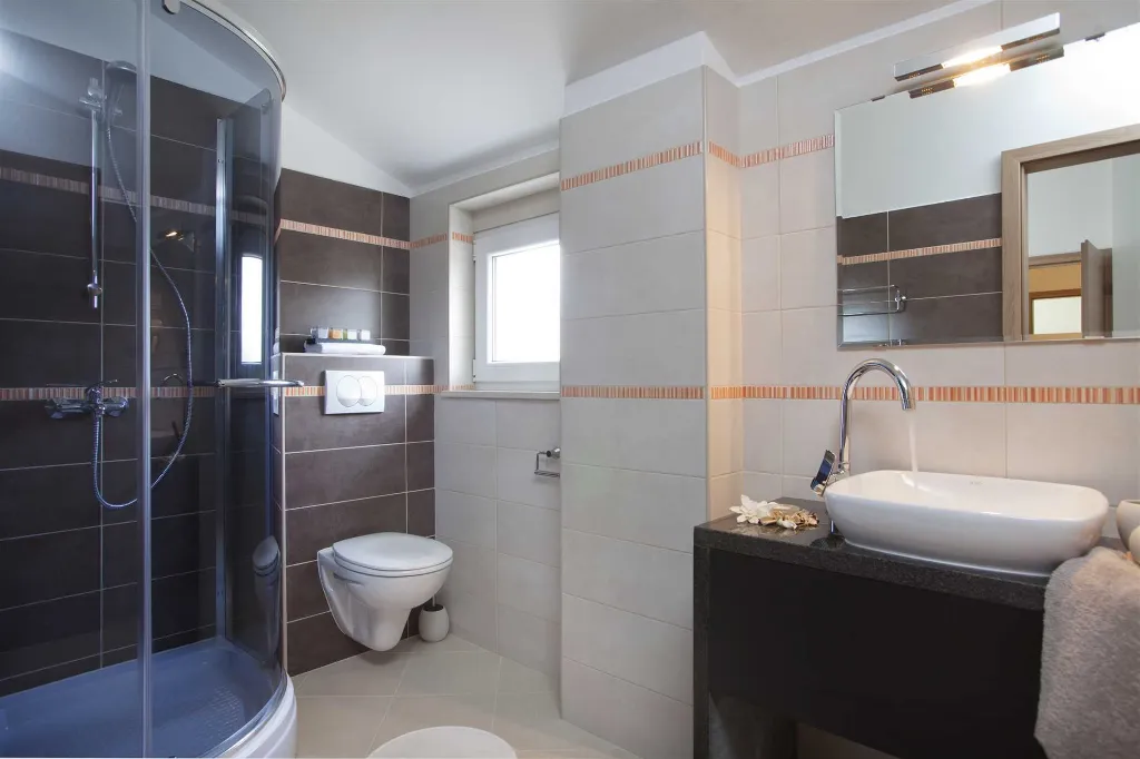 4-Bedroom Villa in Koromačno with Private Pool