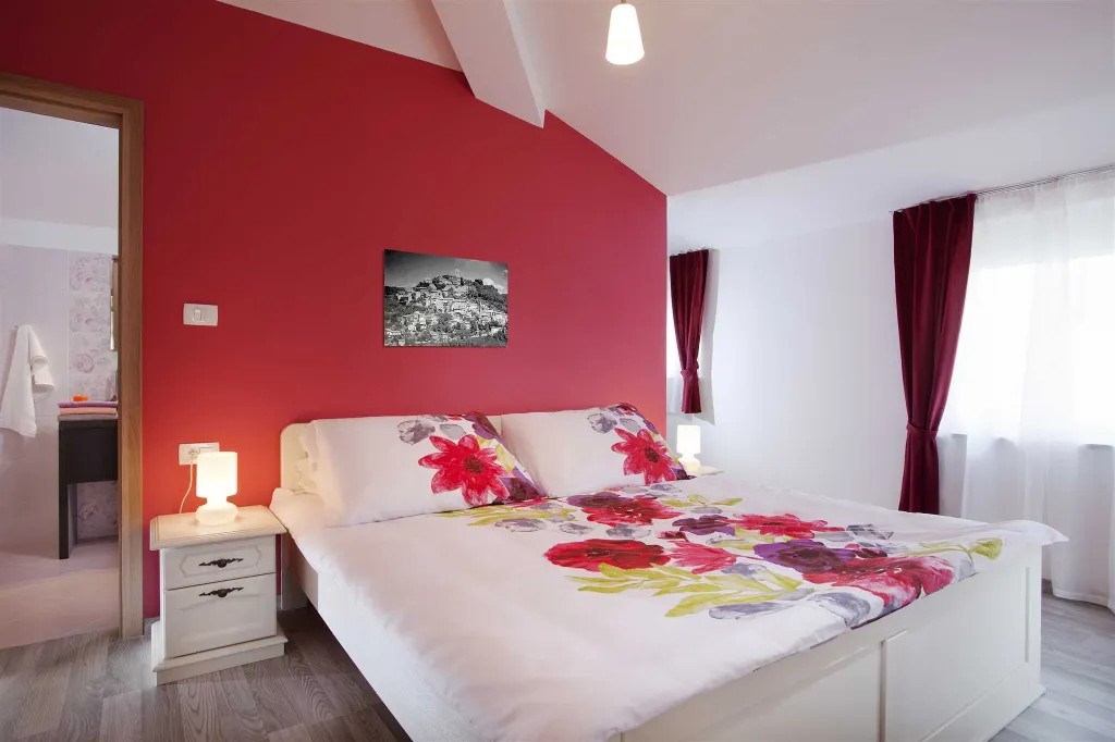 4-Bedroom Villa in Koromačno with Private Pool