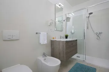 Spacious 4-Bedroom Villa in Koromačno for 9