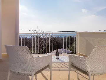 3-Bedroom Villa with Private Pool in Koromačno