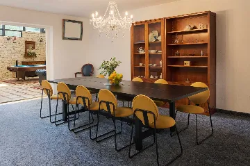 7-Bedroom Villa in Supetar for 14 Guests