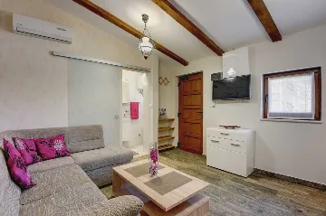 Fažana Villa for 4 Guests with Private Pool
