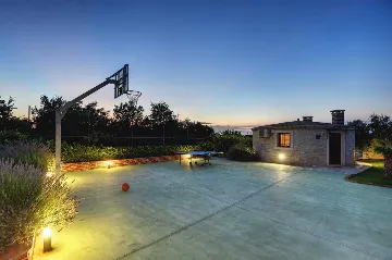 Fažana Villa for 4 Guests with Private Pool