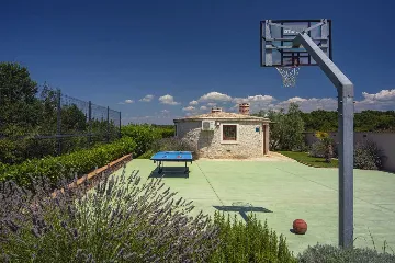 Fažana Villa for 4 Guests with Private Pool