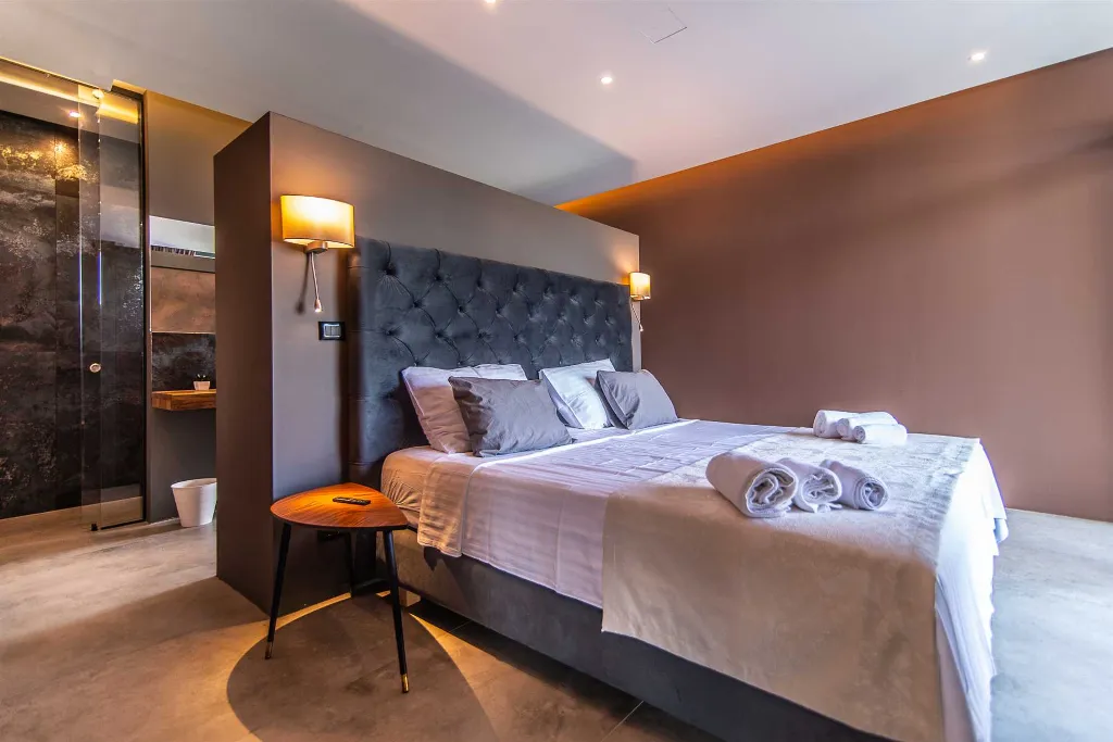 4-Bedroom Villa in Ližnjan for 8 Guests