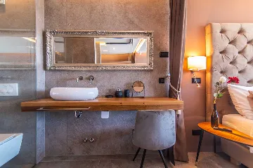 4-Bedroom Villa in Ližnjan for 8 Guests