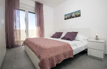 5-Bedroom Seafront Villa in Rogoznica