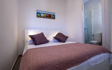 5-Bedroom Seafront Villa in Rogoznica