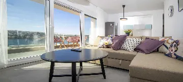 5-Bedroom Seafront Villa in Rogoznica