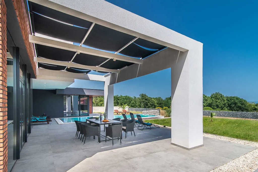 4-Bedroom Villa in Ližnjan for up to 9 Guests