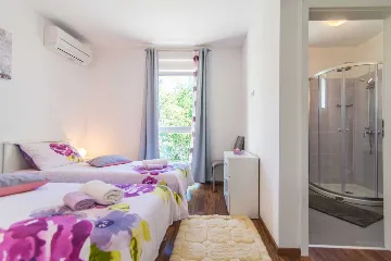 Air-Conditioned Villa with Private Pool in Santalezi