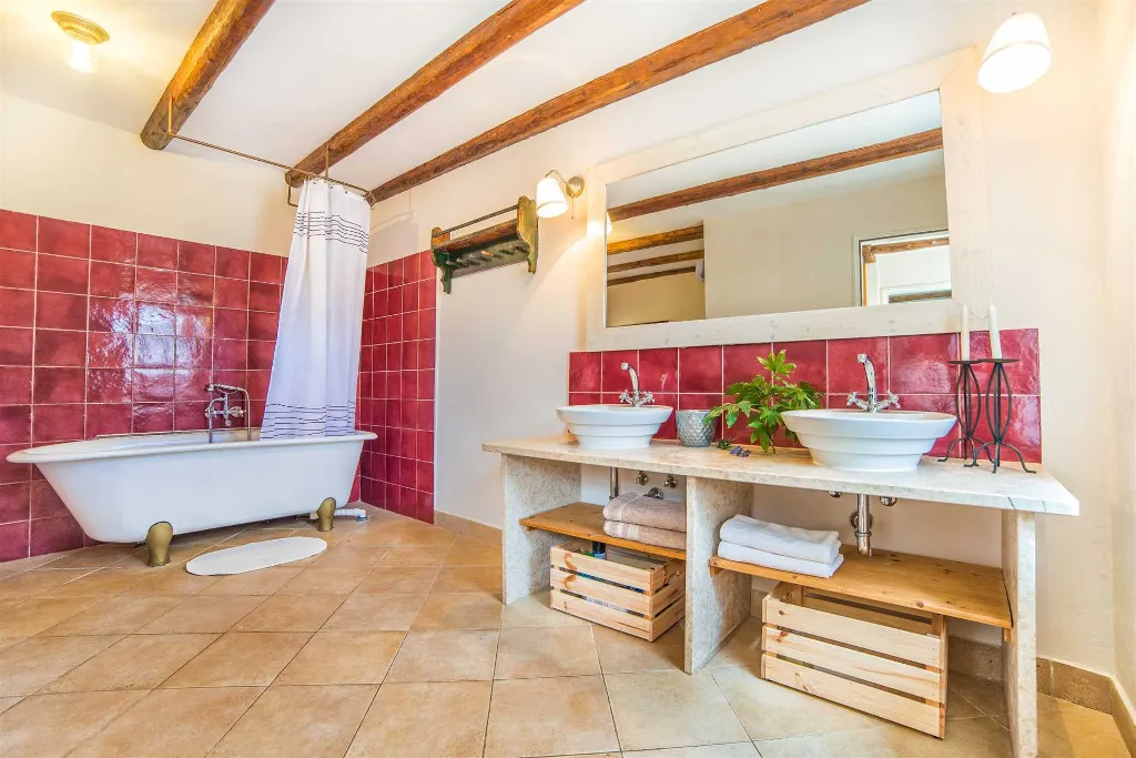 Stone Villa with Private Pool in Juricani