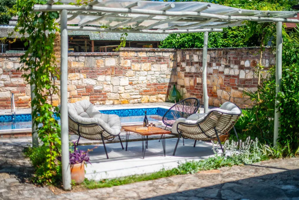 Stone Villa with Private Pool in Juricani
