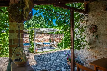 Stone Villa with Private Pool in Juricani