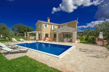 4-Bedroom Villa with Private Pool in Sveti Lovrec