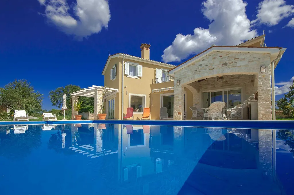4-Bedroom Villa with Private Pool in Sveti Lovrec