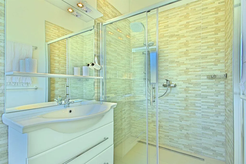 4-Bedroom Villa with Private Pool in Sveti Lovrec