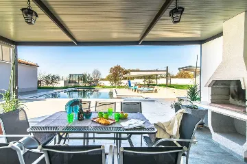 3-Bedroom Villa with Private Pool in Marasi