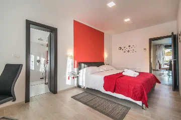 3-Bedroom Villa with Private Pool in Marasi