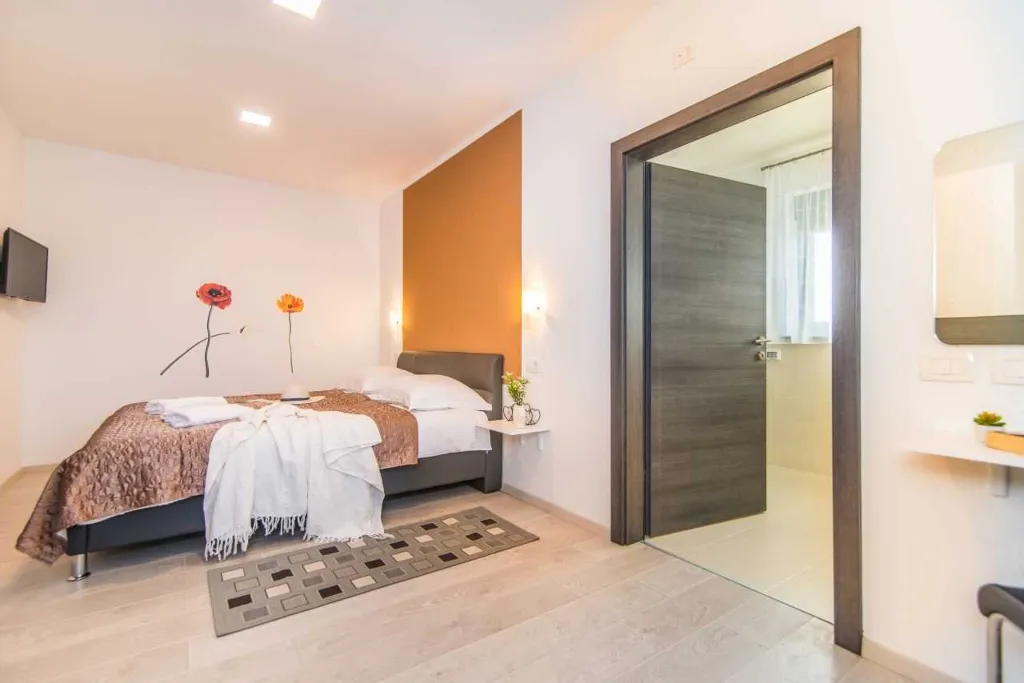 3-Bedroom Villa with Private Pool in Marasi