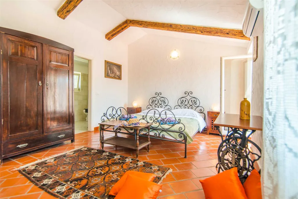 Vrsar 4-Bedroom Villa for Up to 8 Guests