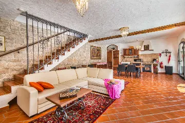 Vrsar 4-Bedroom Villa for Up to 8 Guests