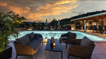 6-Bedroom Villa with Heated Pool in Glavina Donja