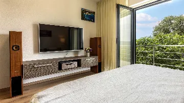 6-Bedroom Villa with Heated Pool in Glavina Donja