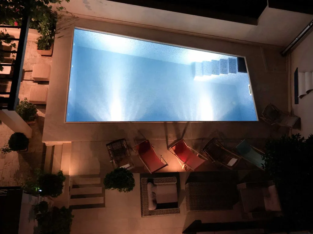 Villa with Private Pool for 10 Guests in Povlja