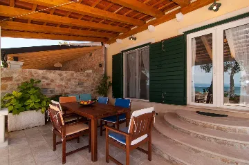 Mirca, Brač Villa with 3 Bedrooms and Private Pool